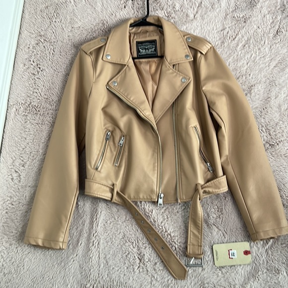 LEVI STRAUSS & CO BELTED VEGAN LEATHER MOTO JACKET - Picture 2 of 3